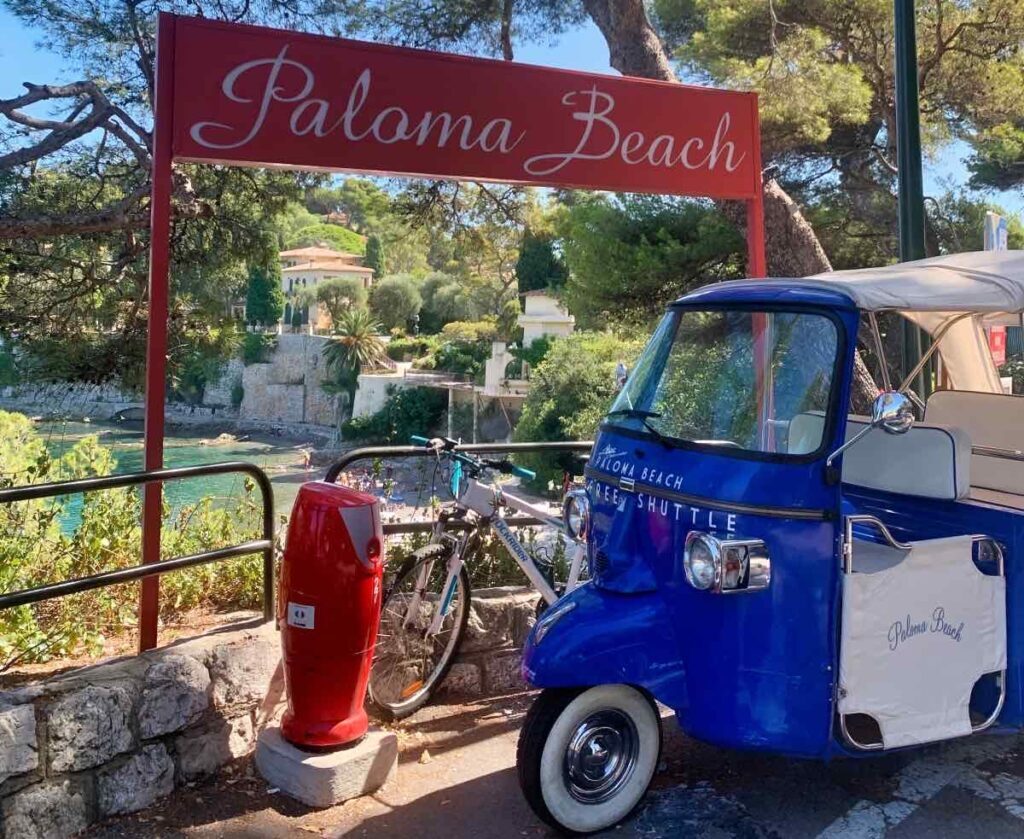 Skilt ved nedgangen til Paloma Beach på Saint-Jean-Cap-Ferrat