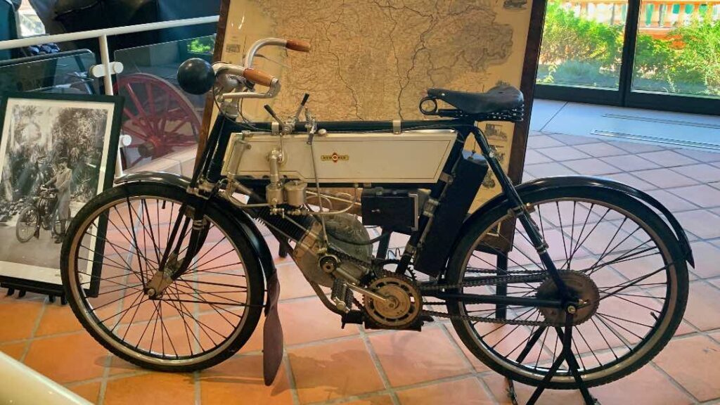 Humber fra 1902 på bilmuseet i Monaco 